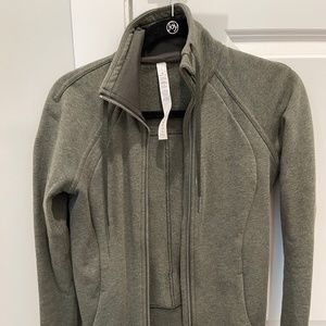 LULULEMON, GREEN ZIP UP JACKET, SIZE 2